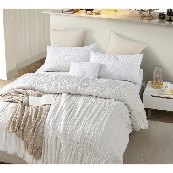 BYB Jet Stream Waves - Handcrafted Series - Oversized Comforter