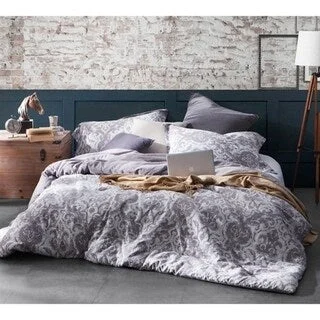 BYB Tavian Comforter