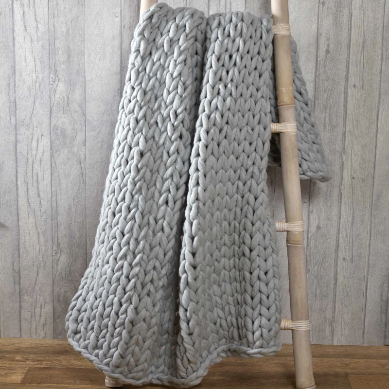 Queen - size blankets for standard - sized bedsCable Knit Throw Blanket