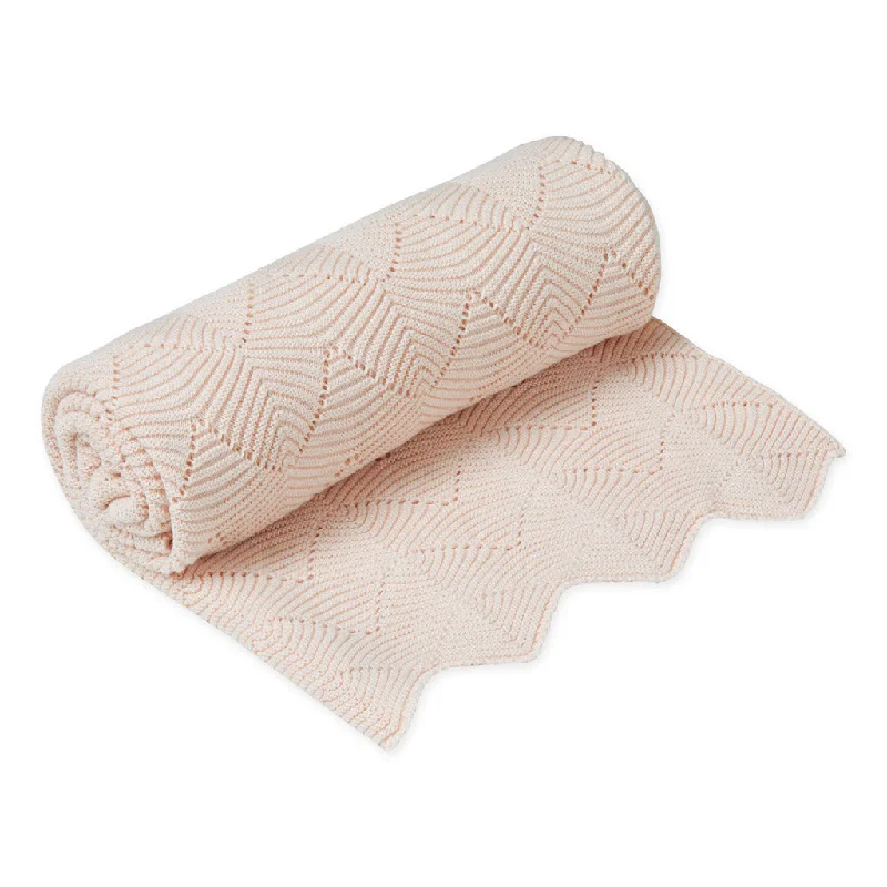 Chenille blankets with a thick and fuzzy textureCam Cam Copenhagen Scallop Knit Throw - GOTS Blossom Pink