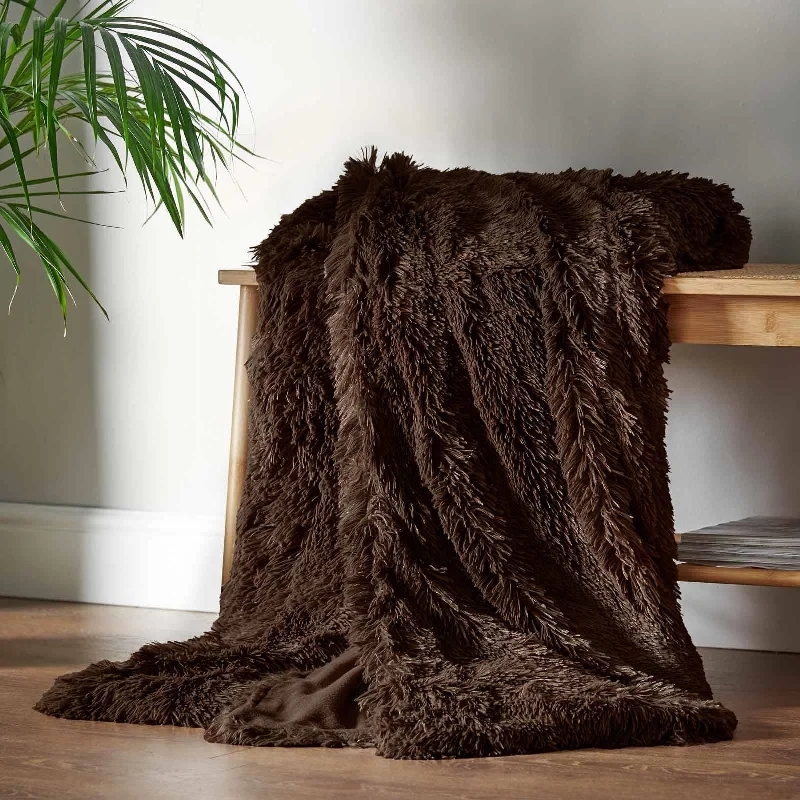 Mohair blankets with a unique sheen and softnessCuddly Throw Chocolate