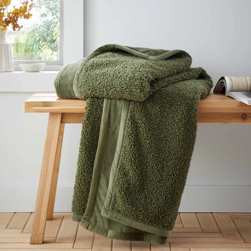 Linen blankets with a rustic and textured lookSo Soft Velvet Bouclé Throw Olive