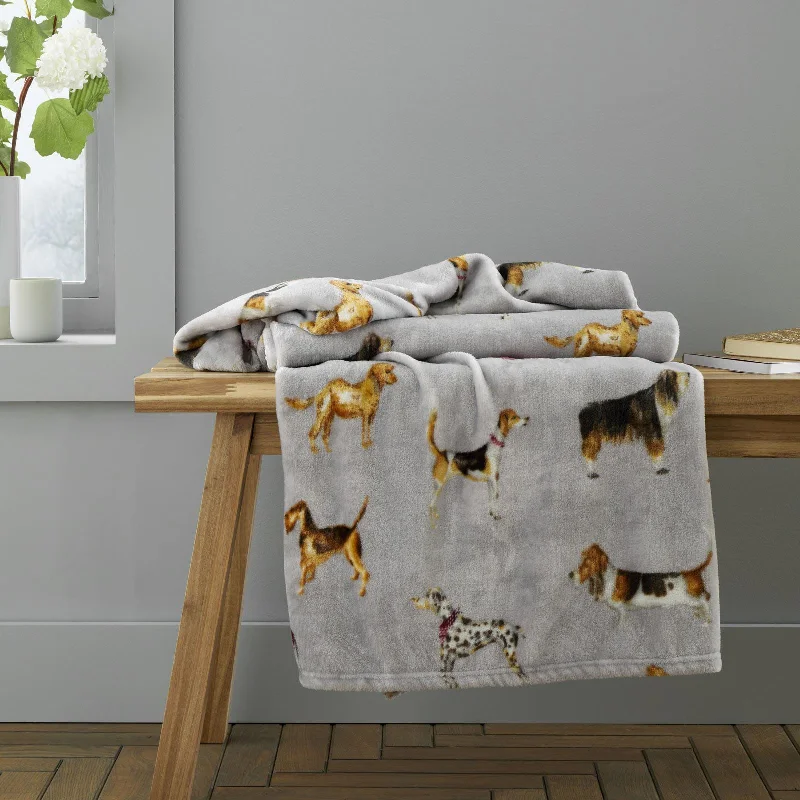 Synthetic fiber blend blankets for a budget - friendly choiceCountry Dogs Throw