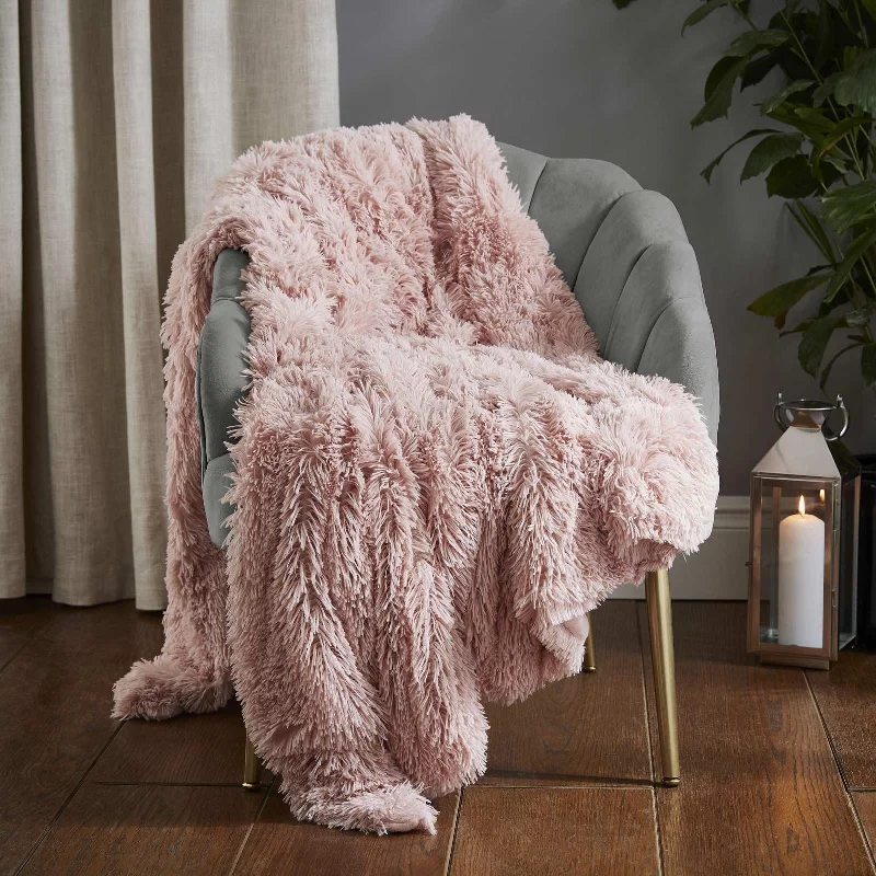 King - size blankets to cover large beds comfortablyCuddly Throw Blush