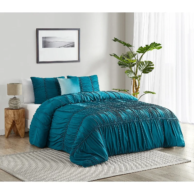 DESIGN STUDIO Garment Washed Smocked Stripe Cable Braid Ultra Soft 4 PC Comforter Bedding Set - Teal color