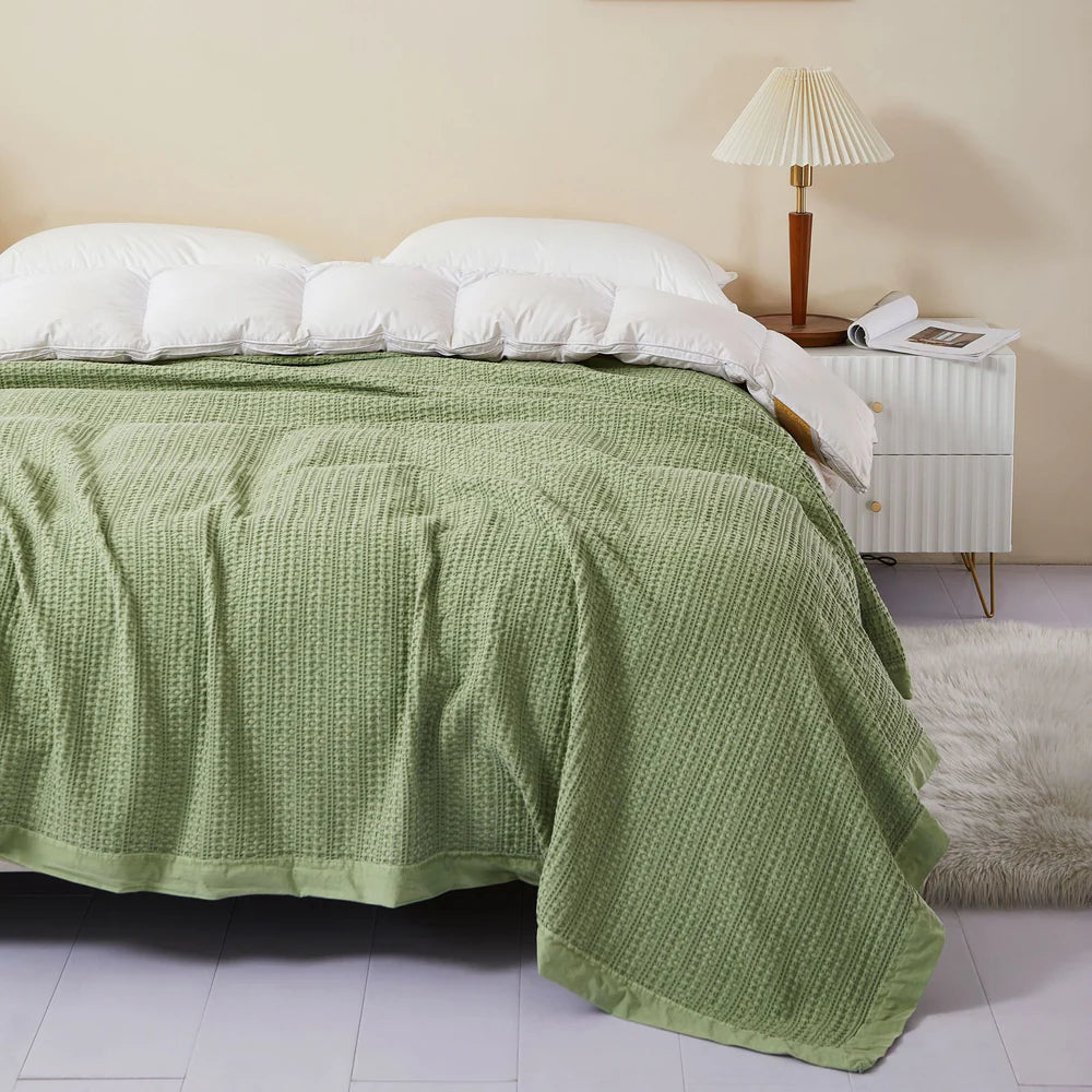 Chenille blankets with a thick and fuzzy textureEros Blanket