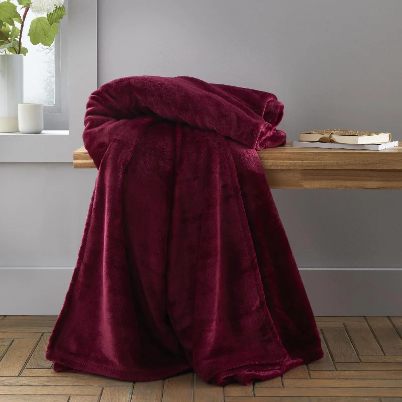 Microfiber blankets that are durable and easy to care forRaschel Velvet Touch Throw Red