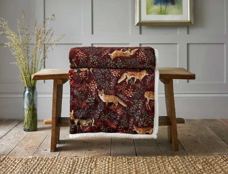 Cotton blankets for breathability and a lightweight feelFox and Deer Printed Supersoft Fleece Throw Mulberry