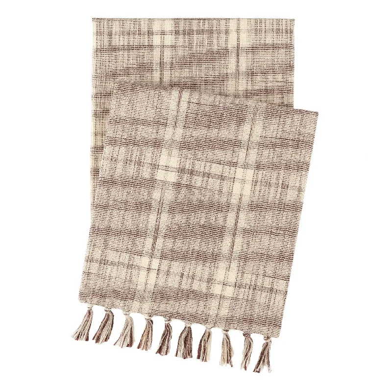 Linen blankets with a rustic and textured lookLorfield Russet Throw