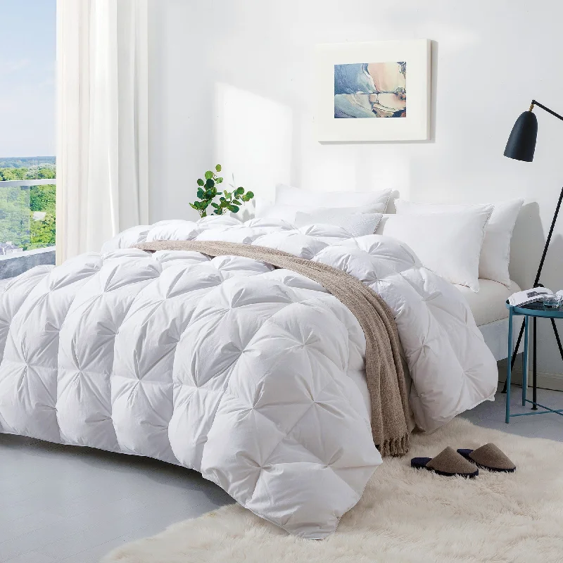 Puredown 93% White Goose Down Winter Comforter (800FP) Baffled Box