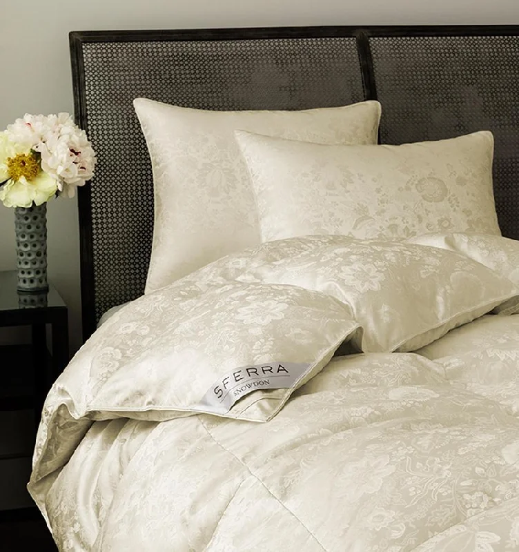 Snowdon Down Comforter by Sferra