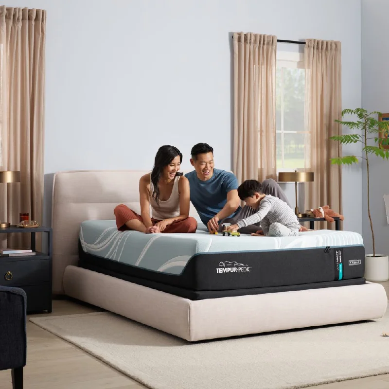 Tempur-Pedic LuxeAdapt Medium Hybrid 13" Mattress